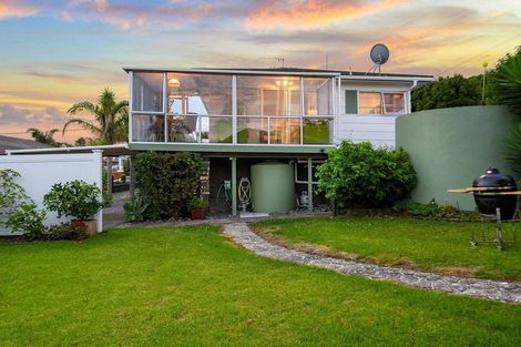 Photo of property in 2/23 Rawhiti Road, Manly, Whangaparaoa, 0930