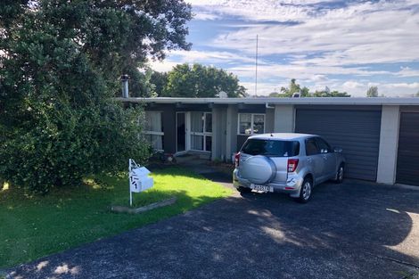 Photo of property in 1/1 Corrella Road, Belmont, Auckland, 0622