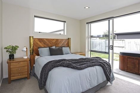 Photo of property in 5 Butterworth Crescent, Papamoa Beach, Papamoa, 3118