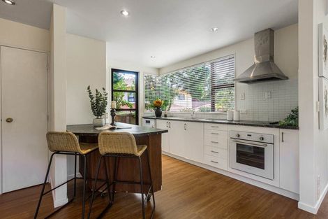 Photo of property in 2/30 Uppingham Crescent, Hillcrest, Auckland, 0627