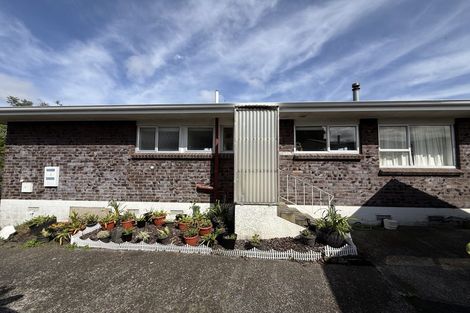 Photo of property in 4 Stella Place, Manurewa, Auckland, 2102