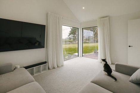 Photo of property in 16 Crown Lane, Rongotea, Palmerston North, 4473