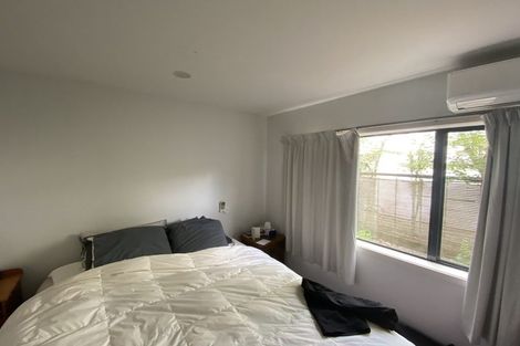 Photo of property in 18 Bush Lane, Northcote Point, Auckland, 0627