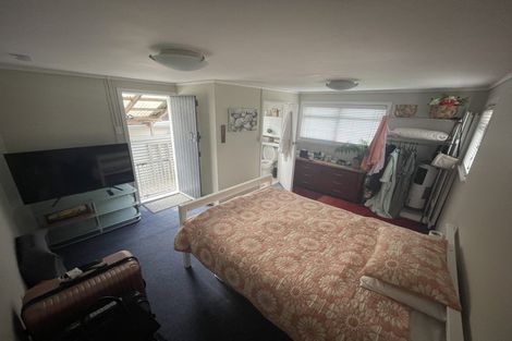 Photo of property in 11 Tane Street, New Lynn, Auckland, 0600