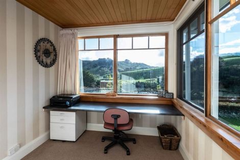 Photo of property in 102 Mount Curl Road, Hunterville, 4784