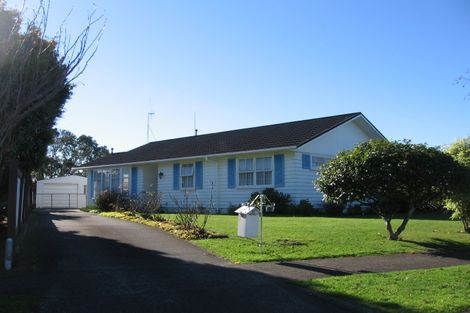 Photo of property in 27 Abraham Crescent, Milson, Palmerston North, 4414
