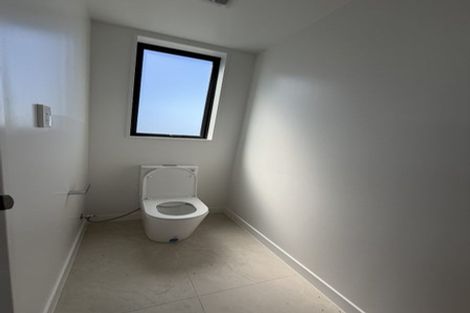Photo of property in 18 Mataitai Road, Hobsonville, 0618