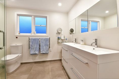 Photo of property in 39 Alice Avenue, Orewa, 0931