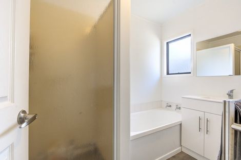 Photo of property in 15 Caulfield Place, Nawton, Hamilton, 3200