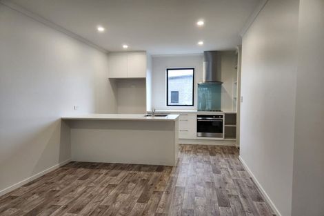 Photo of property in 2/16 Russell Road, Manurewa, Auckland, 2102