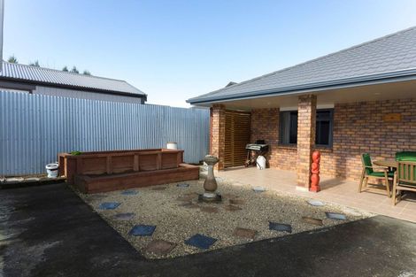 Photo of property in 1 Guinane Street, Dannevirke, 4930