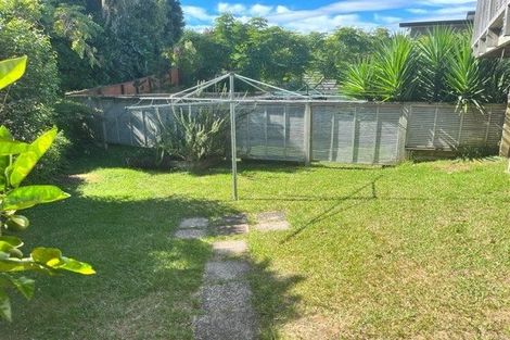 Photo of property in 7 Seymour Road, Mellons Bay, Auckland, 2014