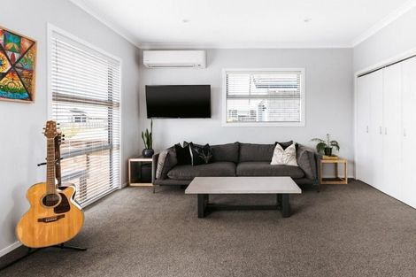 Photo of property in 34 Farrier Street, Papamoa, 3118