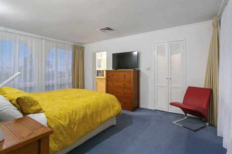 Photo of property in 108 Kowhai Road, Campbells Bay, Auckland, 0630