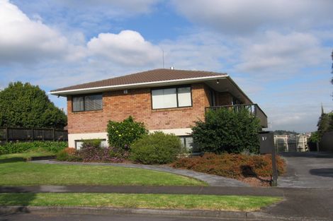 Photo of property in 17 Deodar Place, Totara Heights, Auckland, 2105