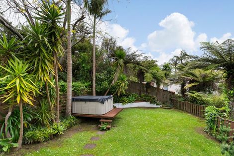 Photo of property in 29 Hebron Road, Waiake, Auckland, 0630