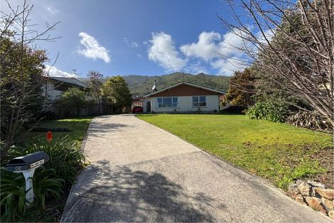 Photo of property in 45 Huia Street, Waikanae, 5036