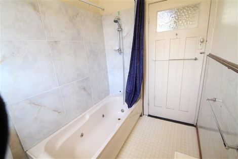 Photo of property in 87 St Lukes Road, Sandringham, Auckland, 1025