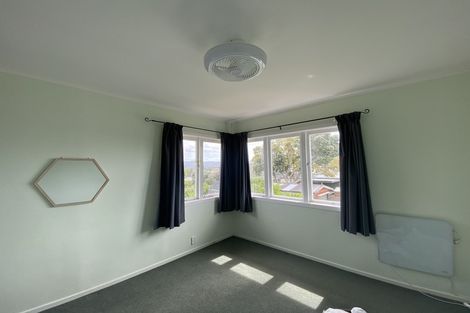 Photo of property in 14 Strid Road, Te Atatu South, Auckland, 0610