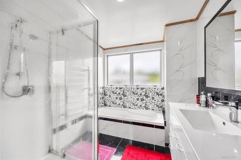 Photo of property in 302a Upper Queen Street, Pukekohe, 2120