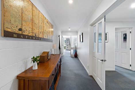 Photo of property in 11 Hanover Place, Ilam, Christchurch, 8041