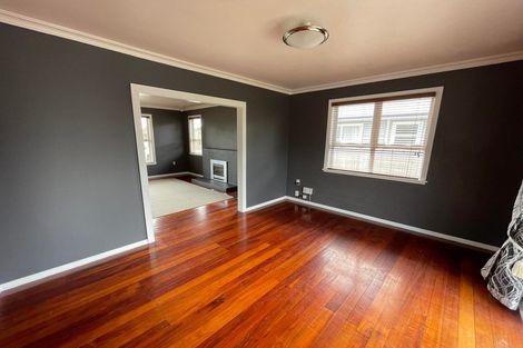 Photo of property in 23 Edwards Place, Terrace End, Palmerston North, 4410