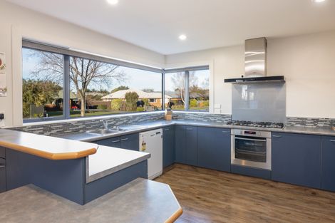 Photo of property in 18 Durrell Way, Rolleston, 7614