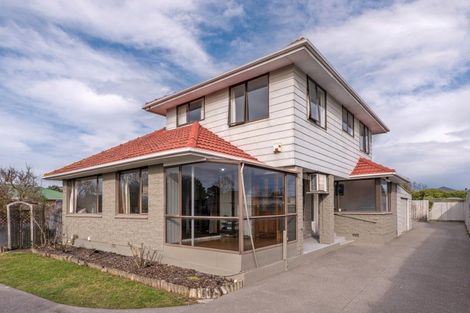 Photo of property in 21 Walcot Street, Bromley, Christchurch, 8062