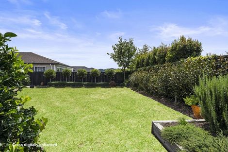 Photo of property in 37 Pohutukawa Parade, Riverhead, 0820