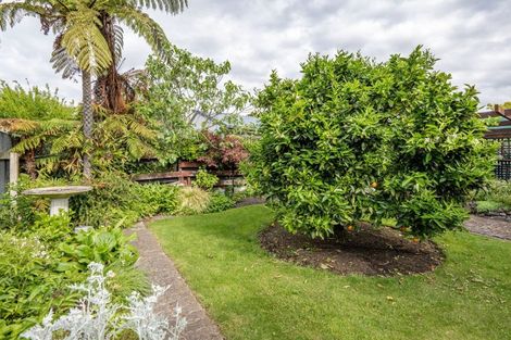 Photo of property in 90 Napier Road, Havelock North, 4130