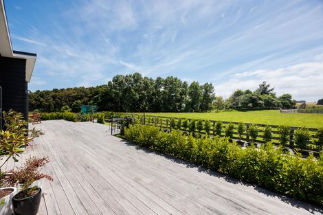 Photo of property in 567 Lethbridge Road, Halcombe, 4775