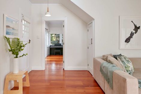 Photo of property in 12 Lysnar Street, Okitu, Gisborne, 4010