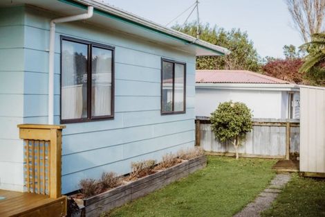 Photo of property in 2/11 Bauchop Road, Waterloo, Lower Hutt, 5011