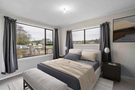 Photo of property in 25 Clifden Highway, Tuatapere, 9620