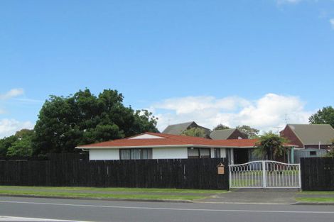 Photo of property in 55 Great South Road, Takanini, 2112
