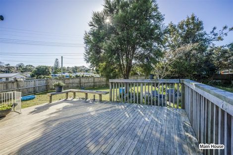 Photo of property in 8 Orere Point Road, Orere Point, Papakura, 2585