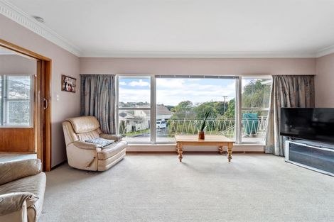 Photo of property in 491 Beach Road, Murrays Bay, Auckland, 0630