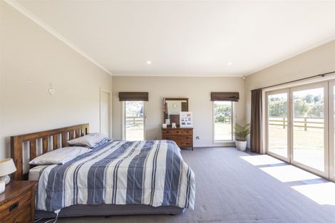 Photo of property in 711 Makerua Road, Tokomaru, Palmerston North, 4474