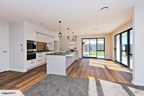 Photo of property in 5 Ruahine Road, Poraiti, Napier, 4112