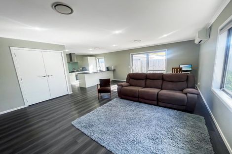 Photo of property in 7 Ron Fawcett Way, Wainuiomata, Lower Hutt, 5014