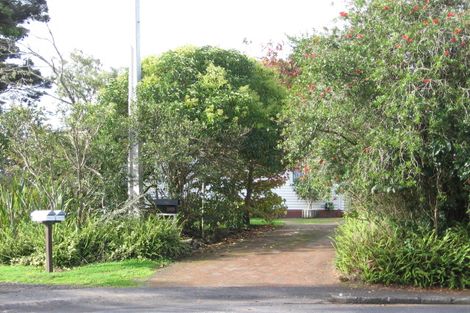 Photo of property in 827 Te Atatu Road, Te Atatu Peninsula, Auckland, 0610