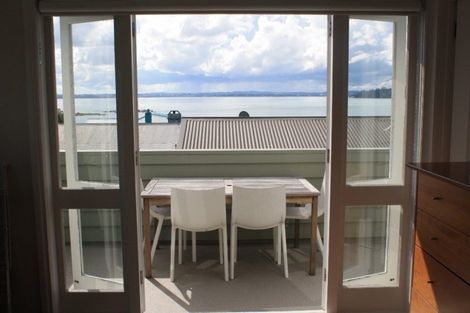 Photo of property in 43955/2 Rawene Avenue, Westmere, Auckland, 1022