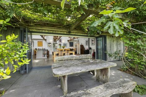 Photo of property in 525 Kaipikari Road, Urenui, 4375