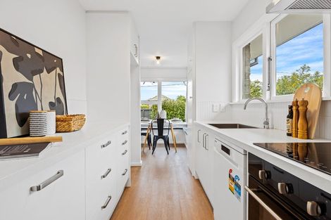 Photo of property in 1/17 Frensham Crescent, Woolston, Christchurch, 8062