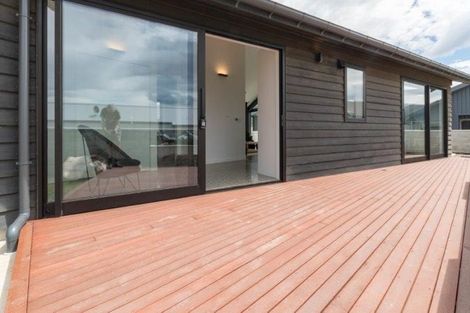 Photo of property in 6 Scurr Terrace, Wanaka, 9305