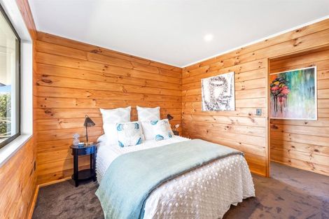 Photo of property in 1/80 Browns Bay Road, Rothesay Bay, Auckland, 0630