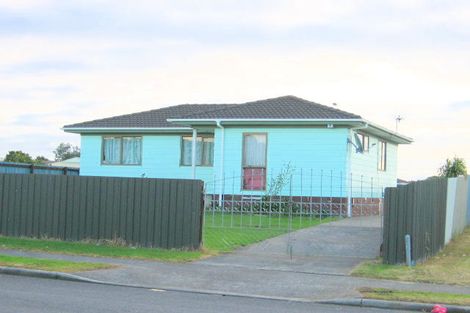 Photo of property in 37 Dissmeyer Drive, Clover Park, Auckland, 2019