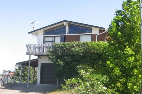 Photo of property in 29 Noeleen Street, Glenfield, Auckland, 0629