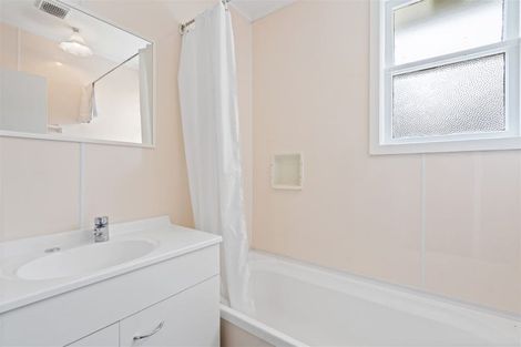 Photo of property in 7 Kura Street, Titahi Bay, Porirua, 5022