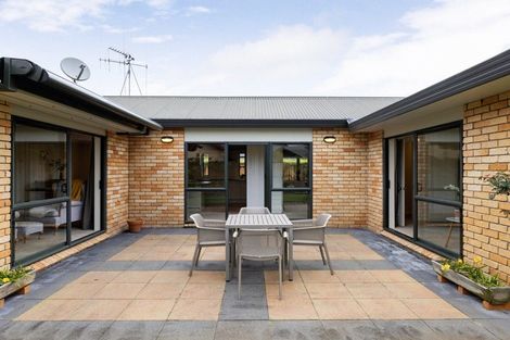 Photo of property in 13 Merlot Place, Rototuna, Hamilton, 3210